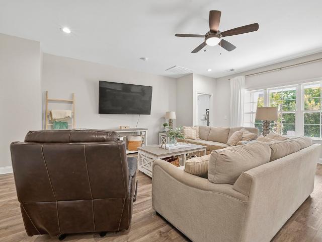 420 Retriever Ct