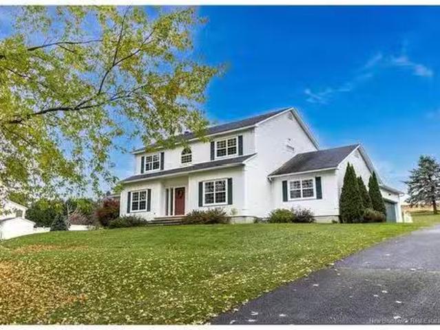 420 Riverview Dr, Florenceville Bristol, NB, E7L 3M9 house f.