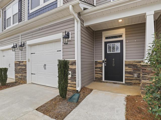 420 Yellow Fox Road