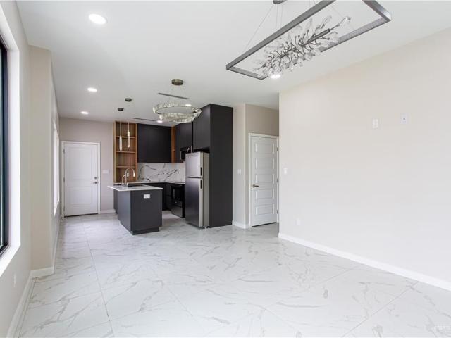 4208 Hummingbird Avenue 68