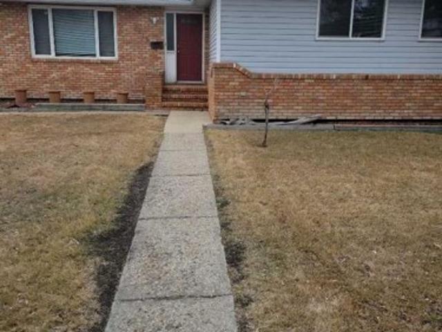 4216 37 Street, Red Deer, AB, T4N 0T7 house for sale | Listing ID A2289 | Royal LePage