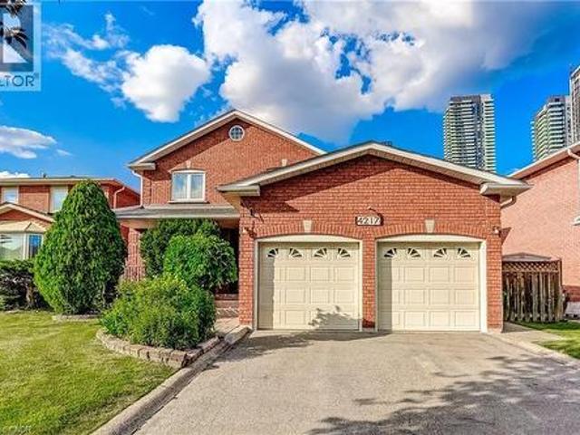 4217 Schneider Court, Mississauga, ON, L5B 3N8 house for sale | Listing ID 40840 | Royal LePage
