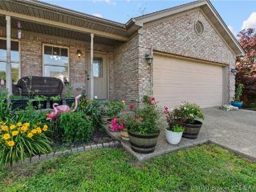 4210 Lakeside Drive