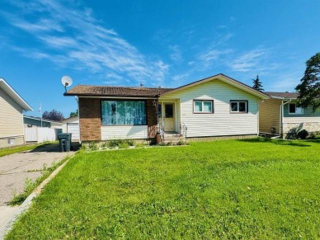 4210 48 Avenue, St. Paul Town, AB, T0A 3A3 house for sale | Listing ID E4500 | Royal LePage