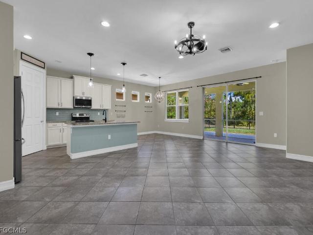 4211 Dutchess Park Rd, Fort Myers, FL 33916 | MLS #2026011