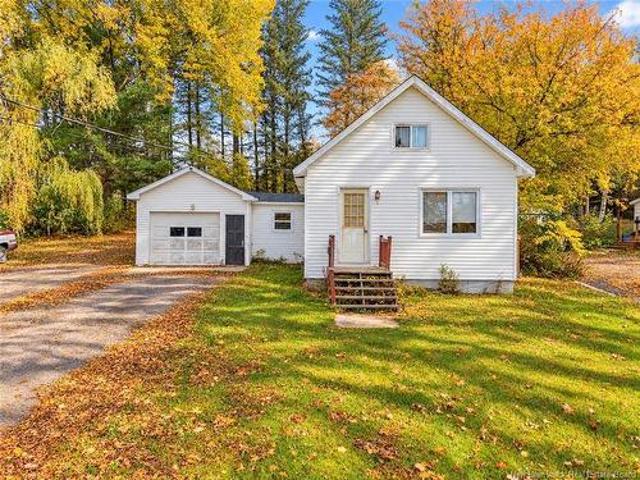 421 Canada St, Fredericton, NB, E3A 4A5 house for sale | Listing ID NB149577 | Royal LePage