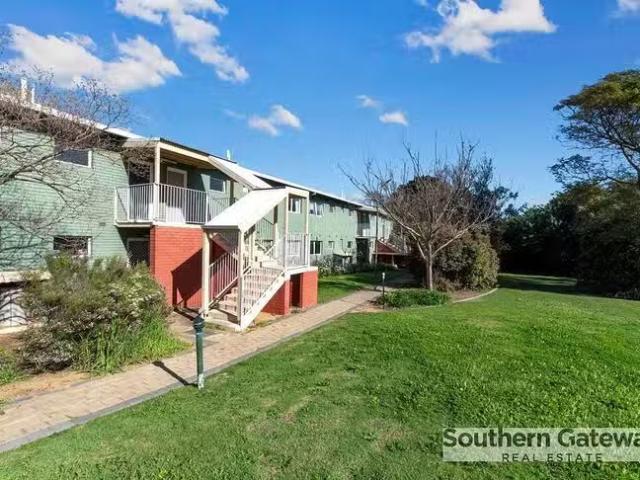 4/21 Clint Way, Calista, WA 6167