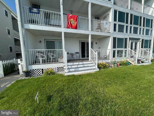 421 Bayshore Drive # 102