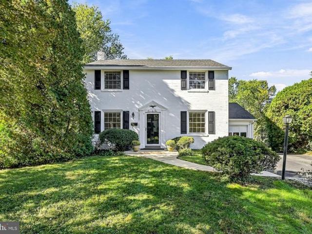 421 Briarwood Rd, Wallingford, PA 19086