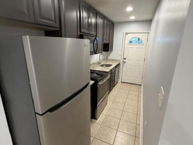 421 Burbank Street SE UNIT 5, Washington, US, DC