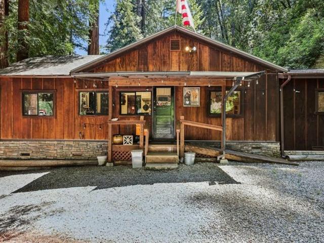 421 Hillside Dr, Boulder Creek, CA 95006