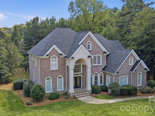 4224 Mountain Cove Drive