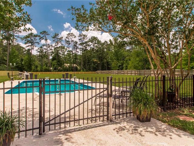 42251 Jefferson Drive