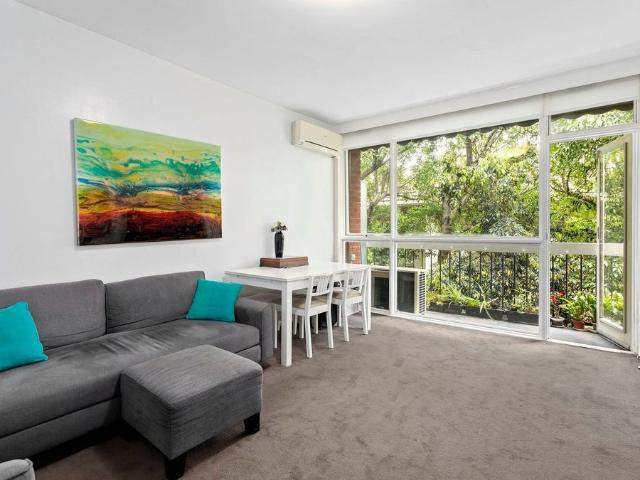 Fully Renovated Modern Luxury Living in the Heart of South Yarra