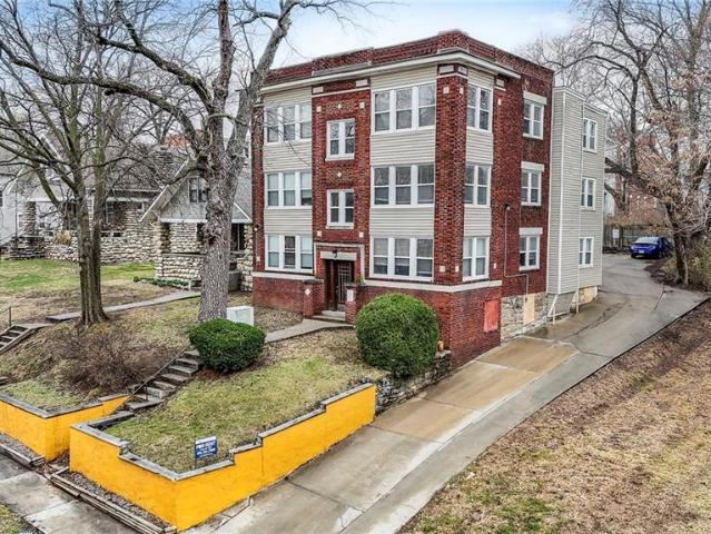 4226 Locust Street