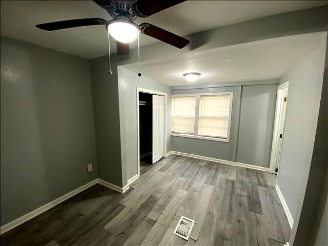 4220 E 43rd St, Kansas City, MO 64130 | MLS #2575