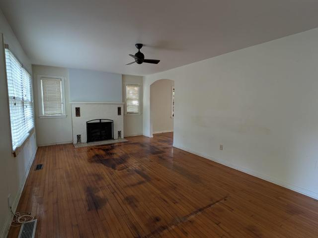 4220 Kenyon Drive