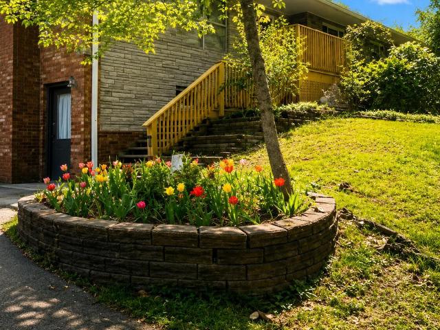 4220 Spar Drive