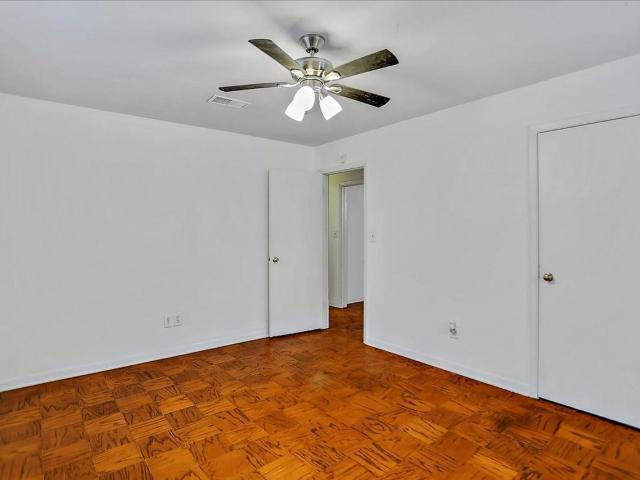 4221/4223 Hawthorne Court 2 Bedroom Apartment for Rent at 4221/4223 Hawthorne Court, Jackson, MS 39206