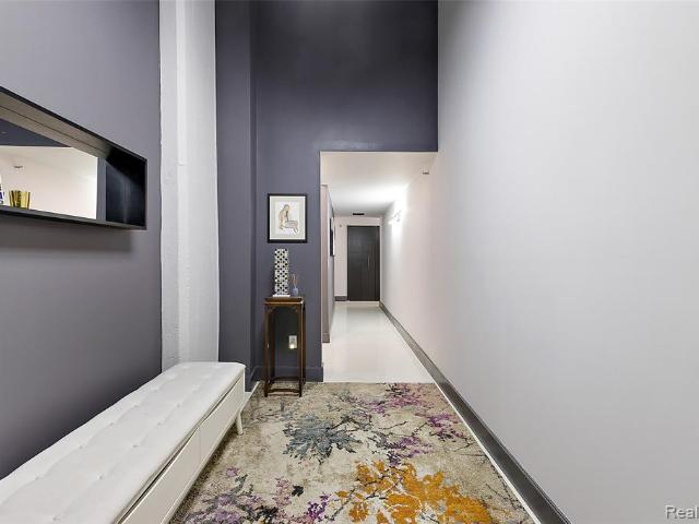 4221 Cass Avenue # 900