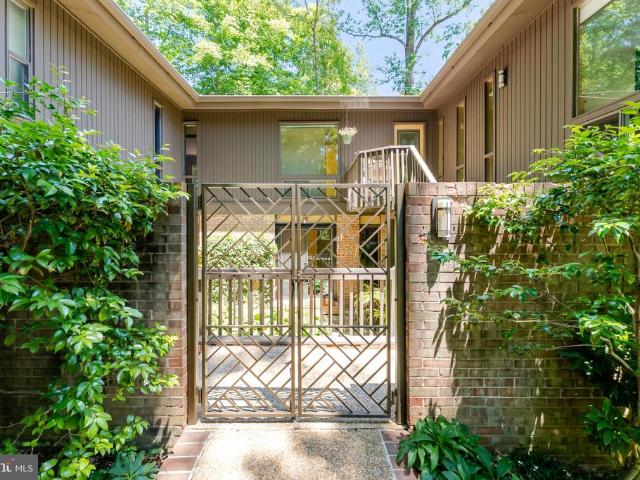 4221 Elizabeth Lane