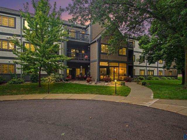 4222 S Minnesota Ave Unit 205, Sioux Falls, SD 57105