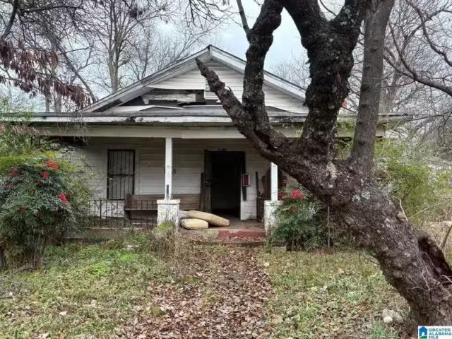 422 4TH TER N, BIRMINGHAM, AL 35204