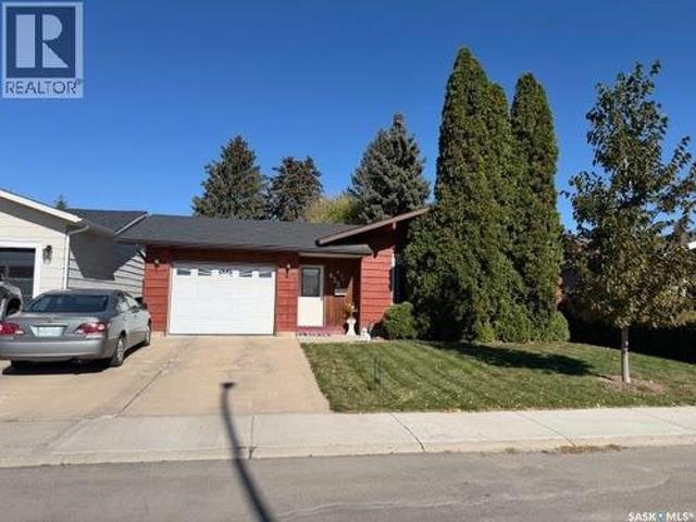 422 Manning Lane, Saskatoon, SK, S7L 6J8 house for sale | Listing ID SK050308 | Royal LePage