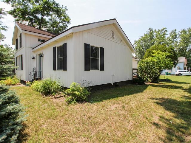 422 Maple Street