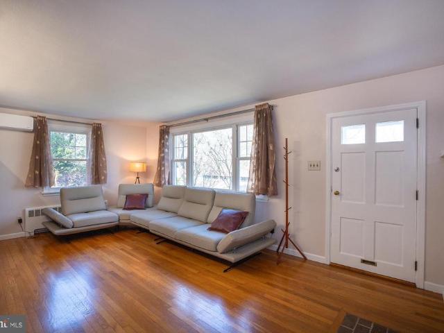 422 Martin Terrace