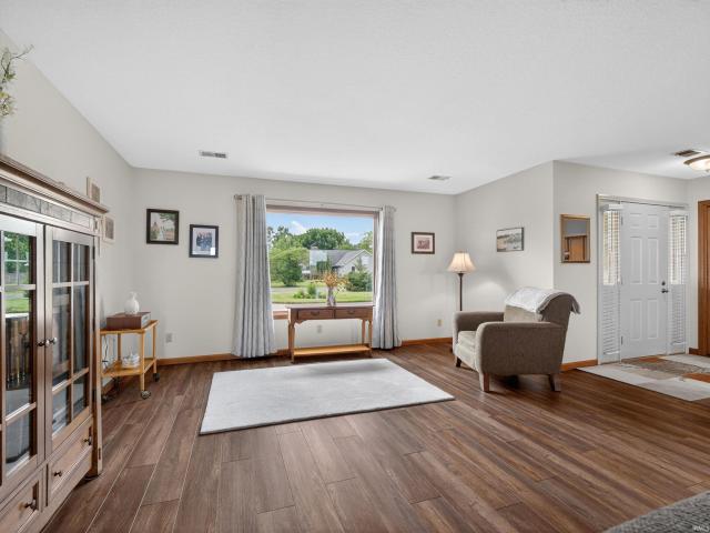 422 Meadow Lane