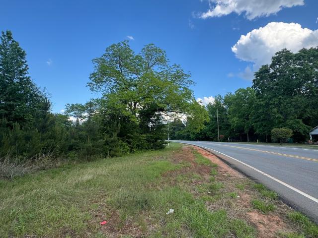 422 Sparta Highway NE