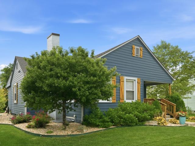 422 Poplar Street