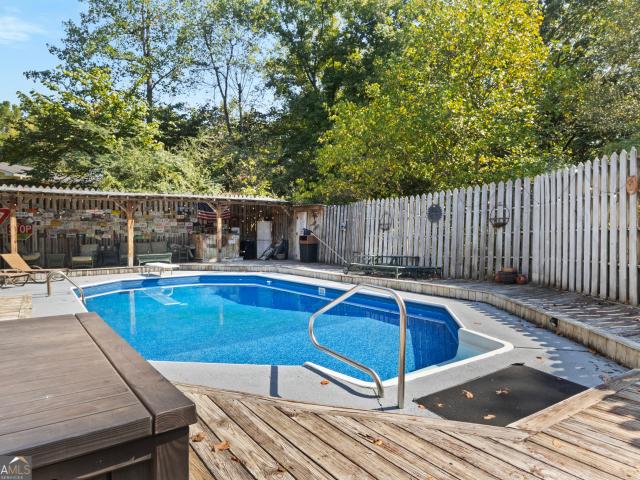 422 Ridgewood Circle