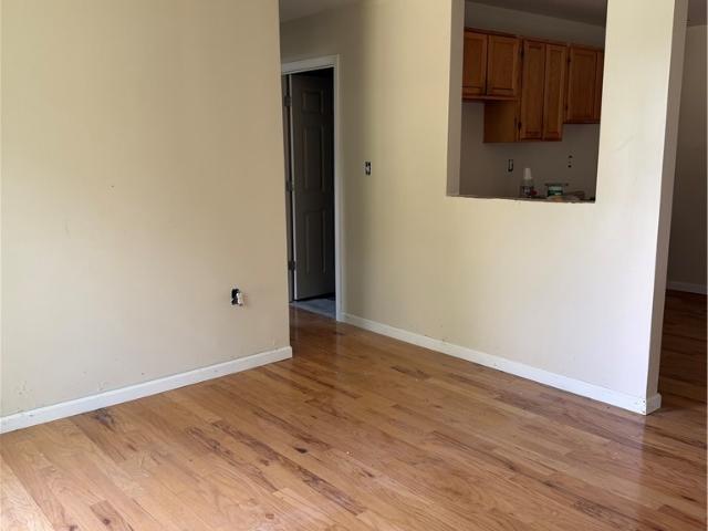 422 W Carter Dr