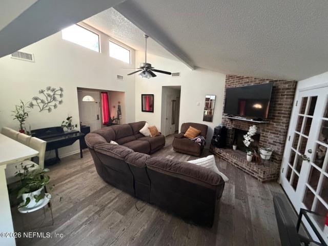 4235 Queensway Dr, Jacksonville, FL 32257 | MLS #2139