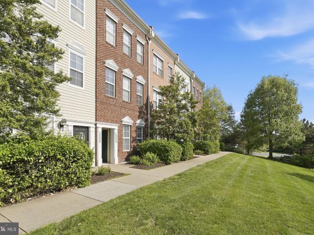 42393 Goldenseal Square, Brambleton, VA 20148 | MLS #VALO2121