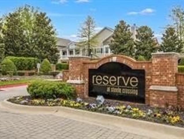 4230 NW Meadow Creek Cir, Fayetteville, AR 72703