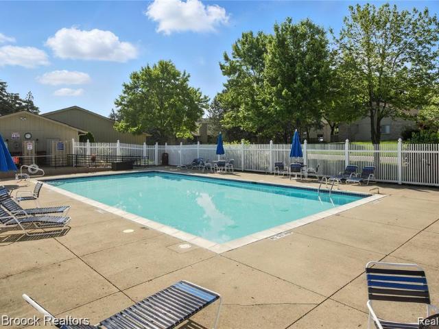 4231 Foxpointe Drive