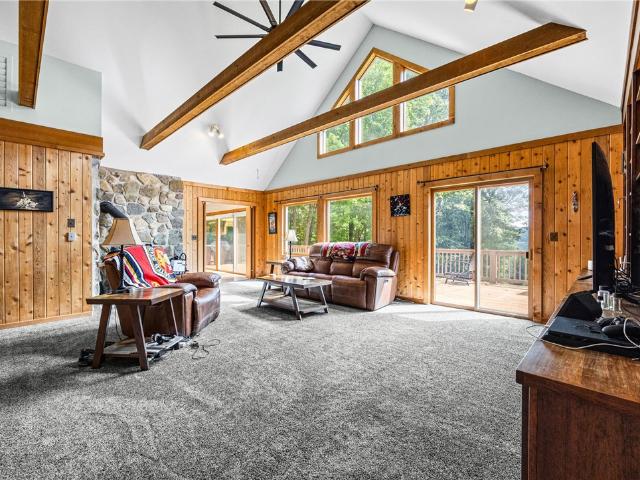 4231 Vine Road
