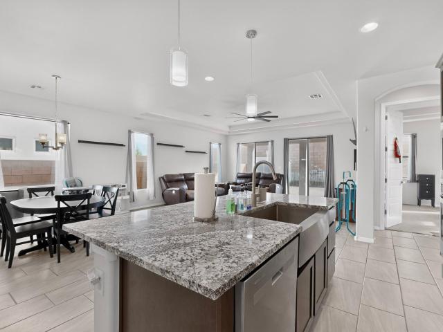 4232 Crowned Eagle Loop NE