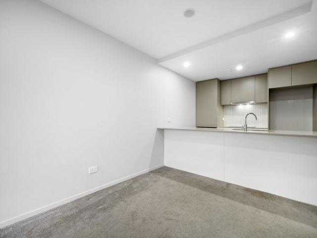 423/335 anketell street, greenway act for rent lj hooker