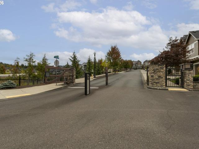 4233 nw sage loop