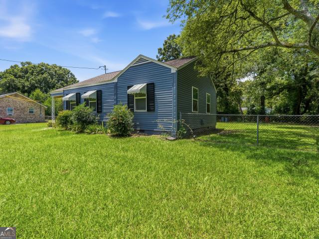 423 Camellia Circle