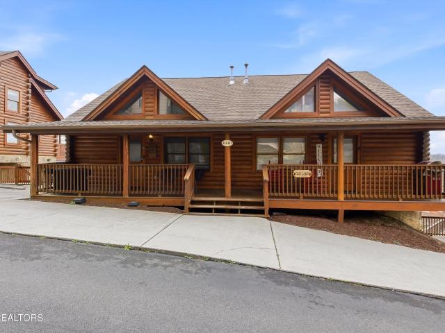 423 Big Bear Way, Pigeon Forge, TN 37863 | MLS #1331