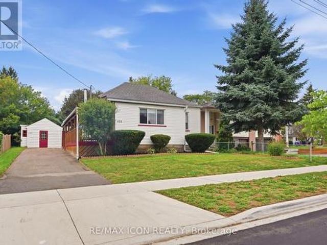 423 Lawrence Avenue, Kitchener, ON, N2M 1Y7 house for sale | Listing ID X13819 | Royal LePage