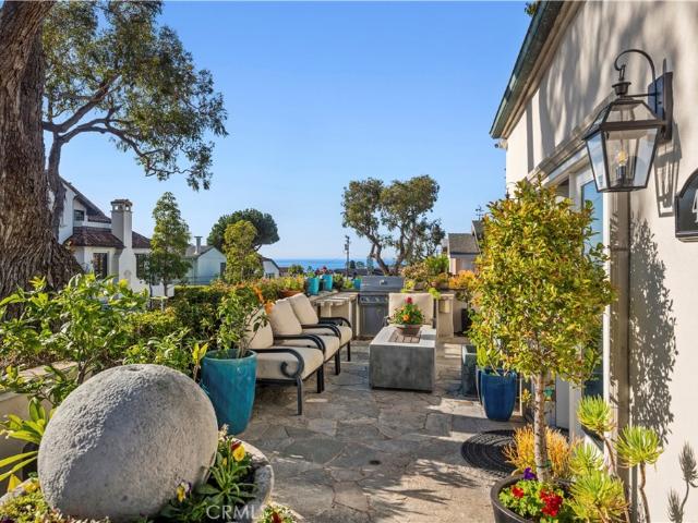 423 Poppy Ave, Corona del Mar, CA 92625 | MLS #NP26089