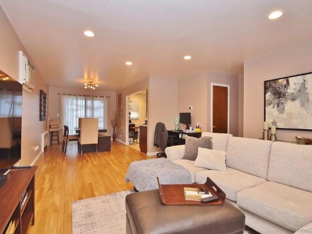 423 Parkview Avenue
