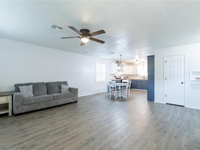 423 W Jefferson Street