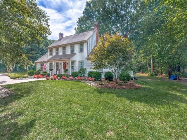 423 Weston RD